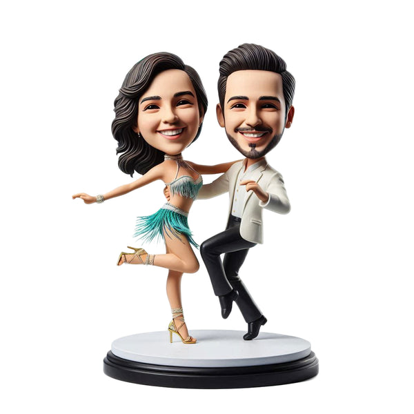 Warm family dancing couple custom bobblehead doll (1)